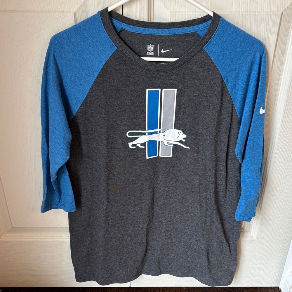 Nike women’s raglan Detroit Lions Blue Gray half Sleeve Tee NFL T-shirt large